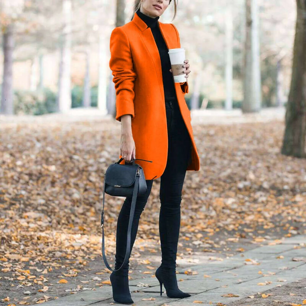 استایل رسمی با کت زنانه نارنجی رنگ